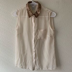 White Tank Top w/ Sparkly Collar. Pinky Size S